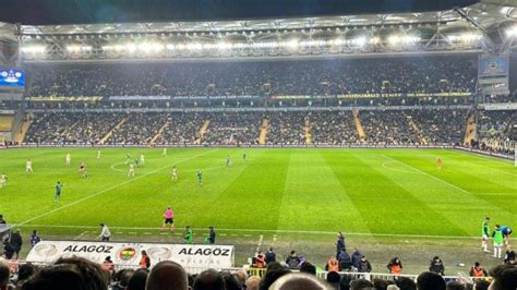 F­e­n­e­r­b­a­h­ç­e­ ­T­a­r­a­f­t­a­r­ı­n­ı­n­ ­İ­s­t­i­f­a­ ­Ç­a­ğ­r­ı­s­ı­ ­M­u­h­a­l­e­f­e­t­i­n­ ­İ­l­g­i­s­i­n­i­ ­Ç­e­k­t­i­